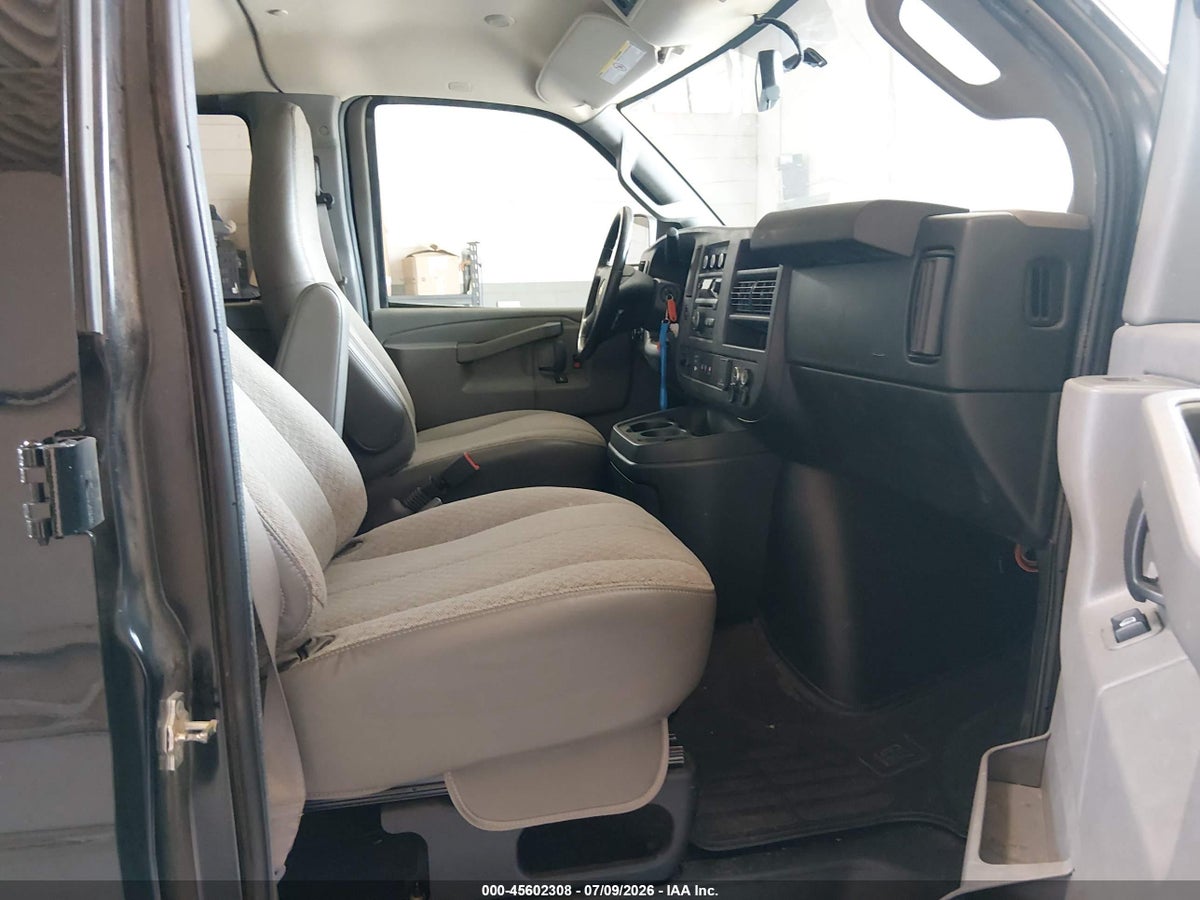 2021 CHEVROLET EXPRESS PASSENGER RWD 3500 EXTENDED WHEELBASE LS — снимка 5
