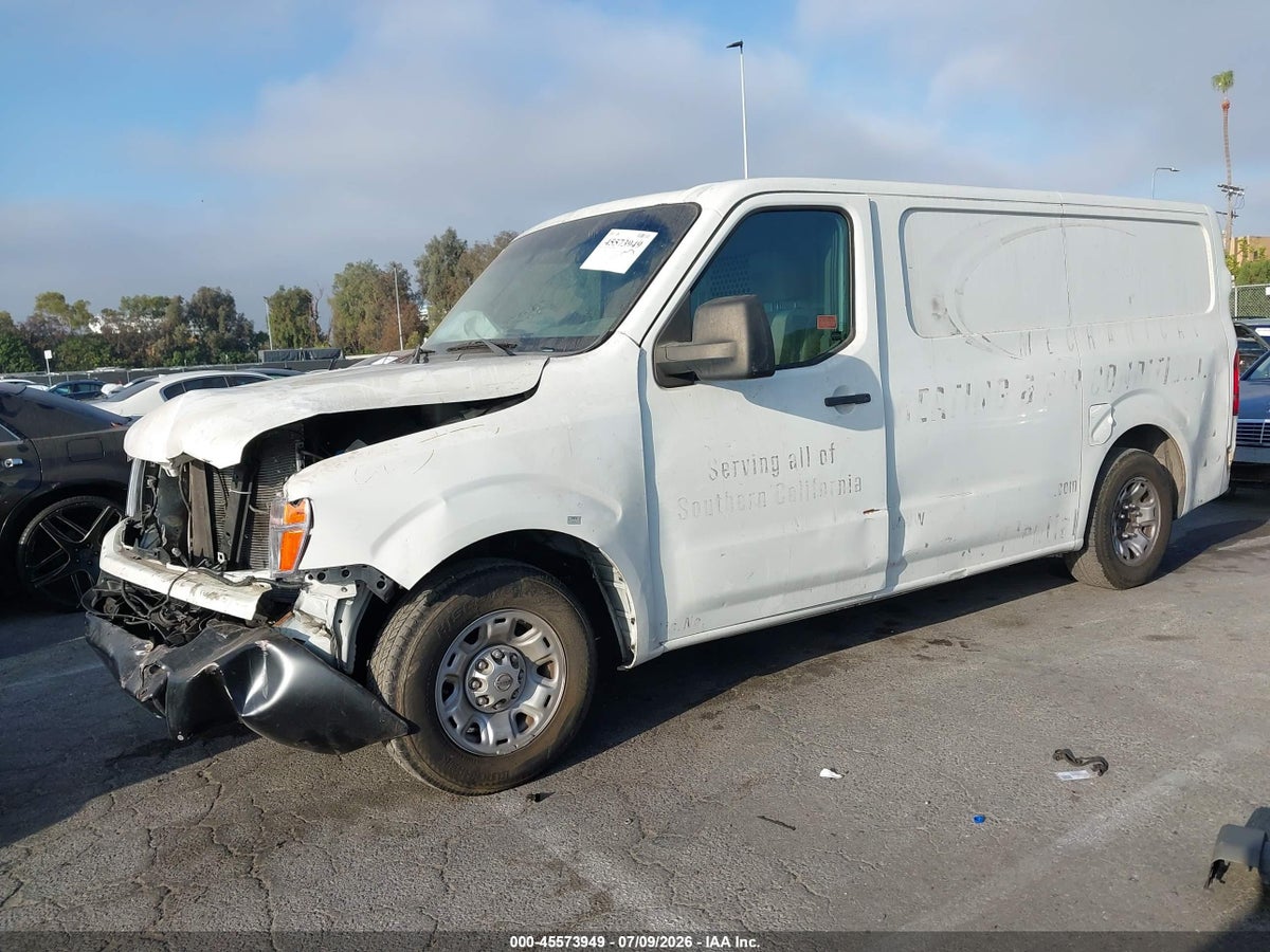 2015 NISSAN NV CARGO NV2500 HD SV V6 — снимка 2