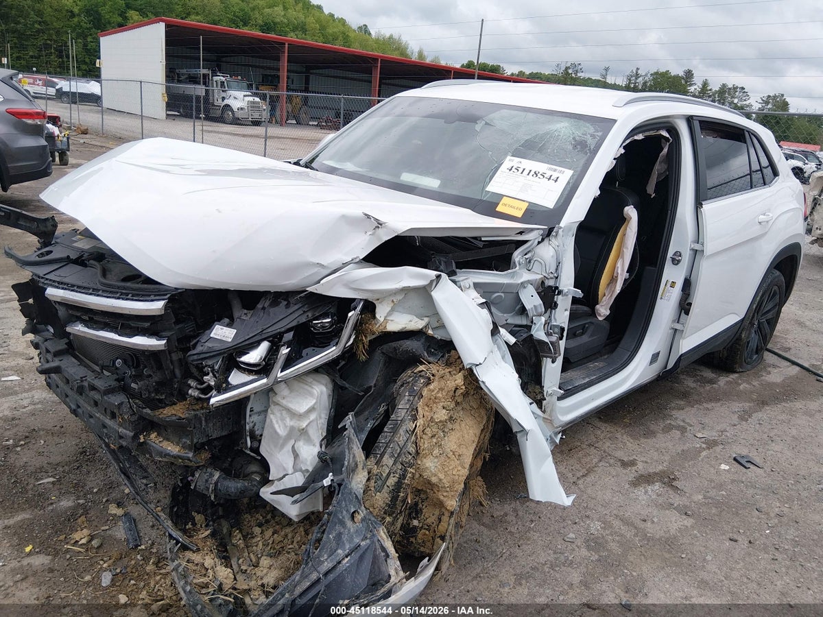 2022 VOLKSWAGEN ATLAS CROSS SPORT 2.0T SE W/TECHNOLOGY — снимка 2