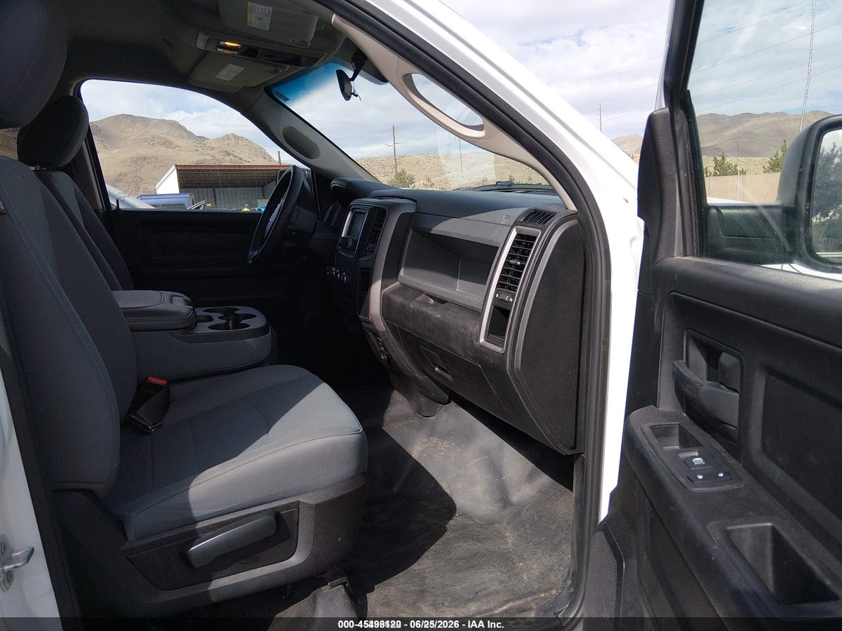 2019 RAM 1500 CLASSIC TRADESMAN 4X4 5'7 BOX — снимка 5