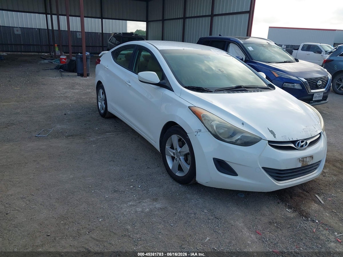 2013 HYUNDAI ELANTRA GLS