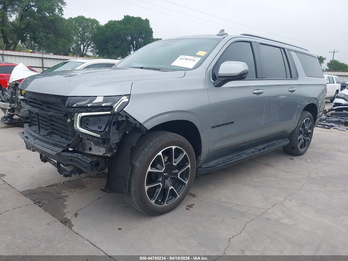 2024 CHEVROLET SUBURBAN 4WD RST — снимка 2