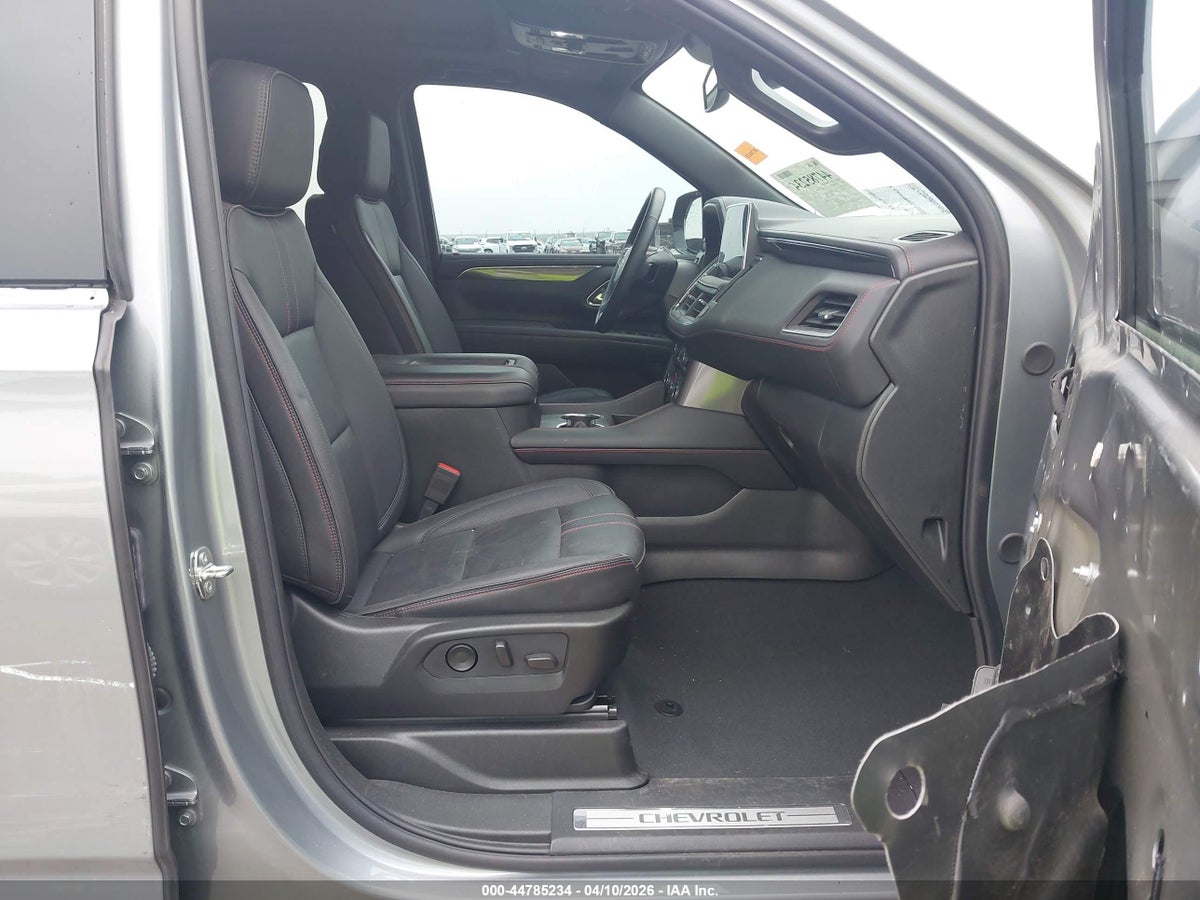 2024 CHEVROLET SUBURBAN 4WD RST — снимка 5