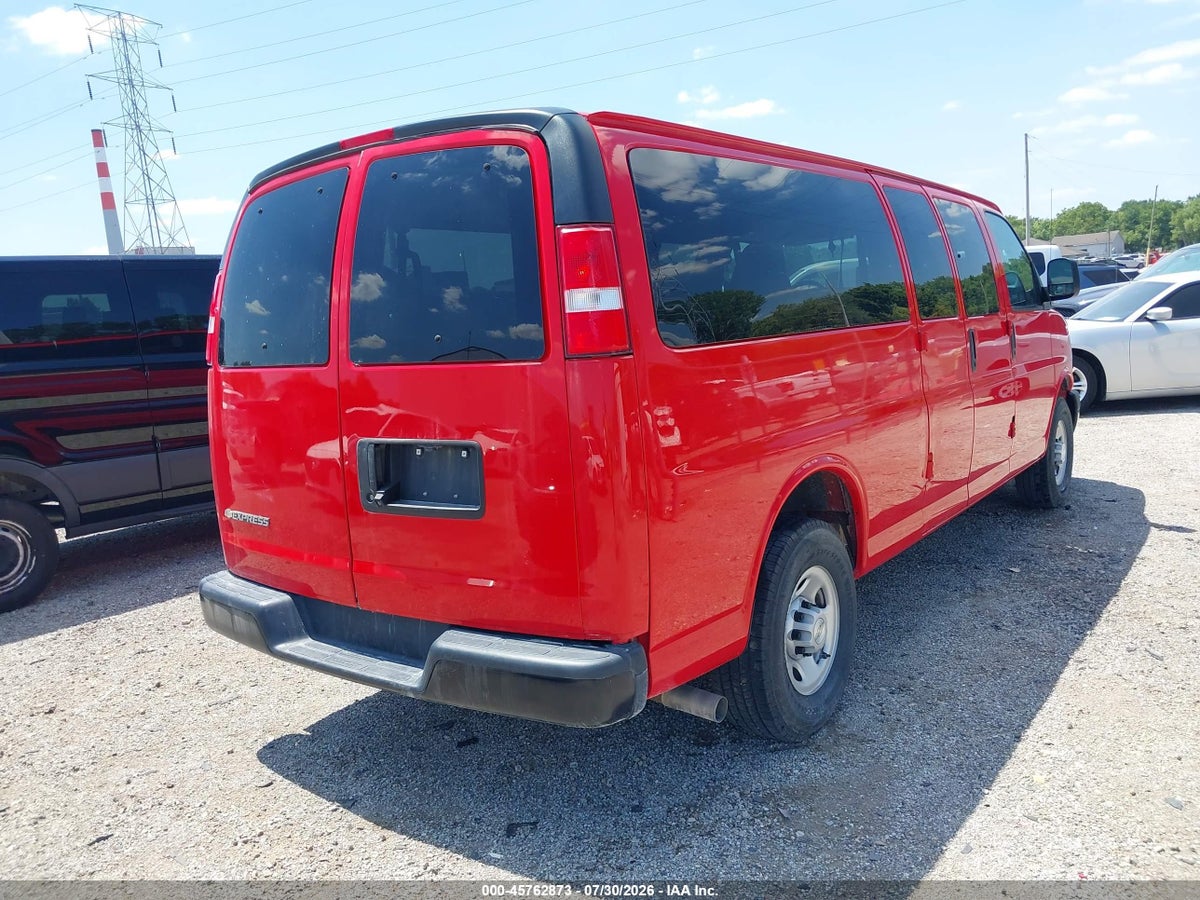 2021 CHEVROLET EXPRESS PASSENGER RWD 3500 EXTENDED WHEELBASE LS — photo 4