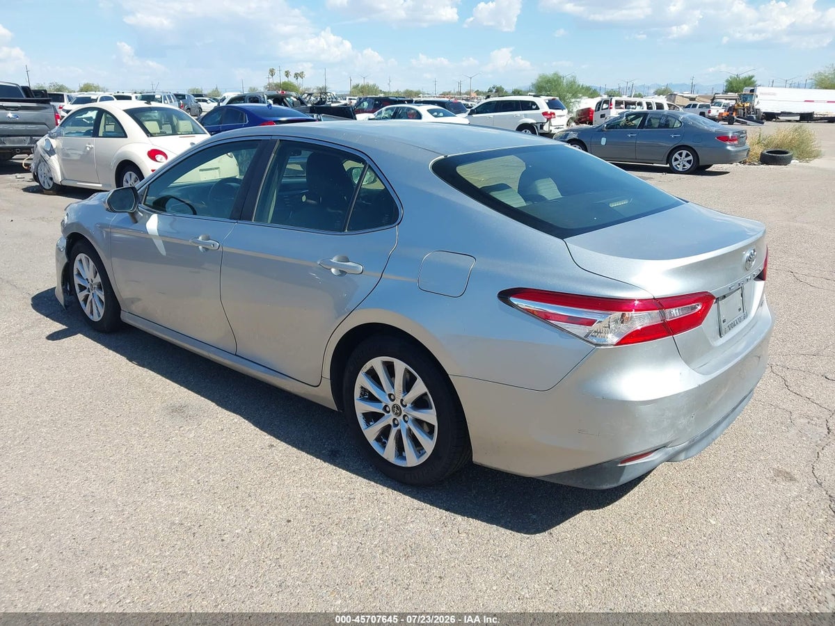 2018 TOYOTA CAMRY LE — снимка 3