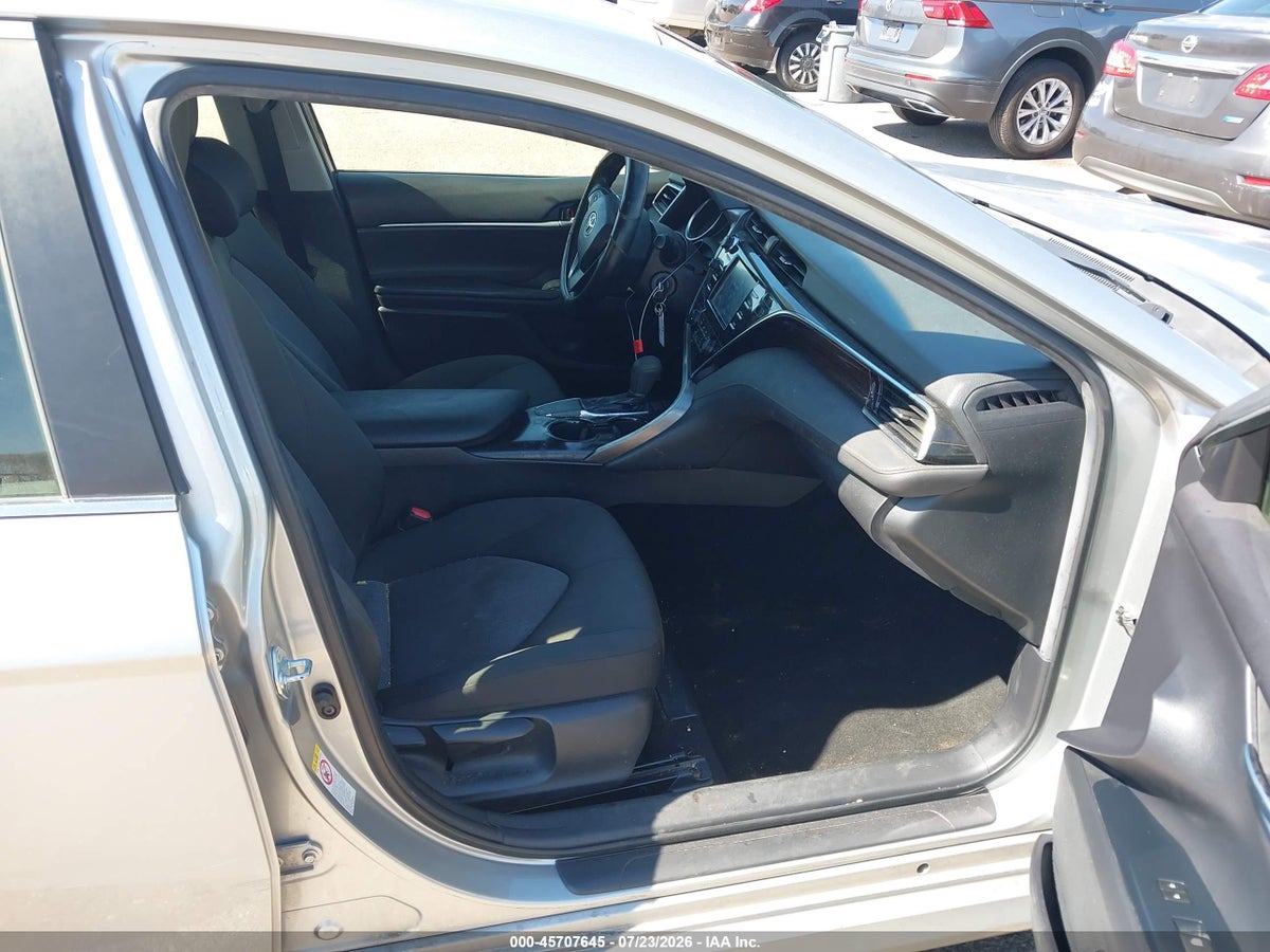 2018 TOYOTA CAMRY LE — снимка 5