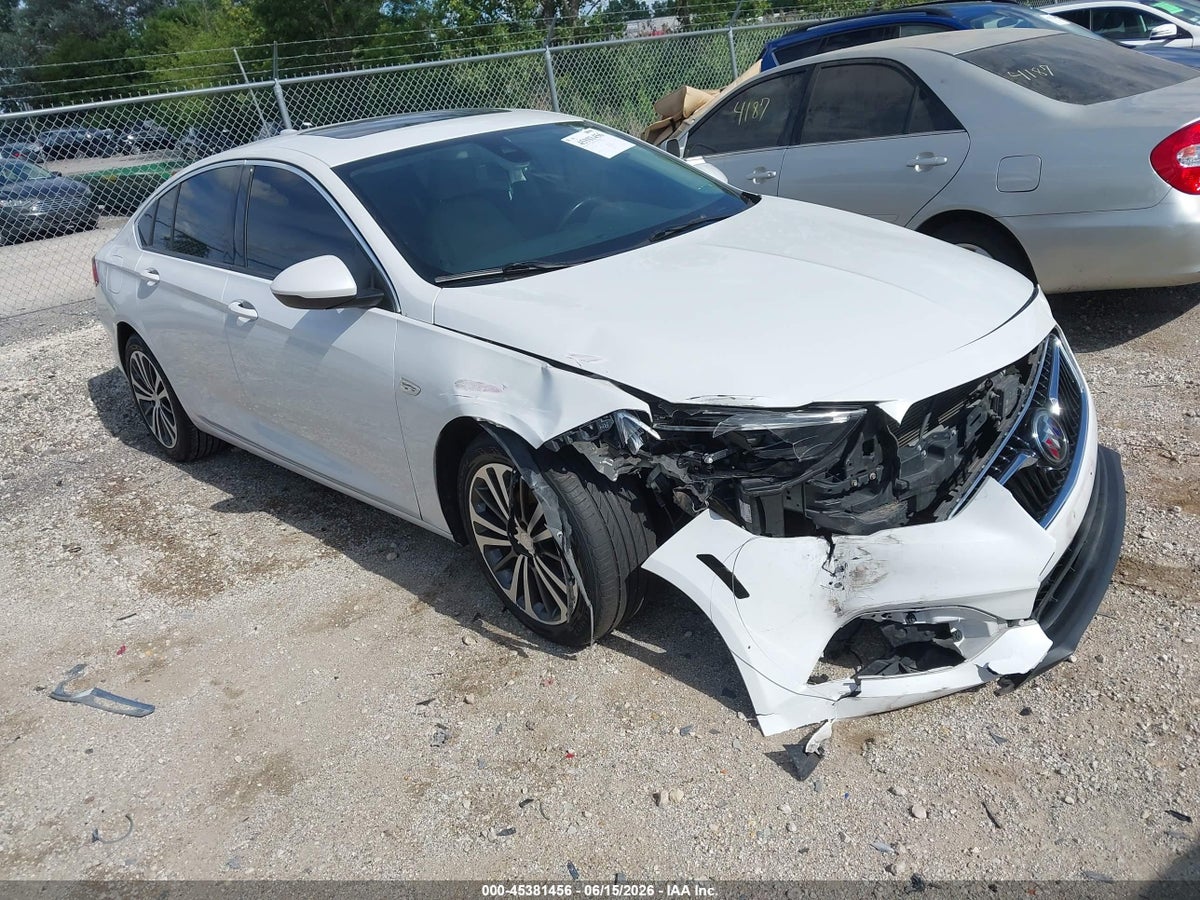 2018 BUICK REGAL SPORTBACK ESSENCE