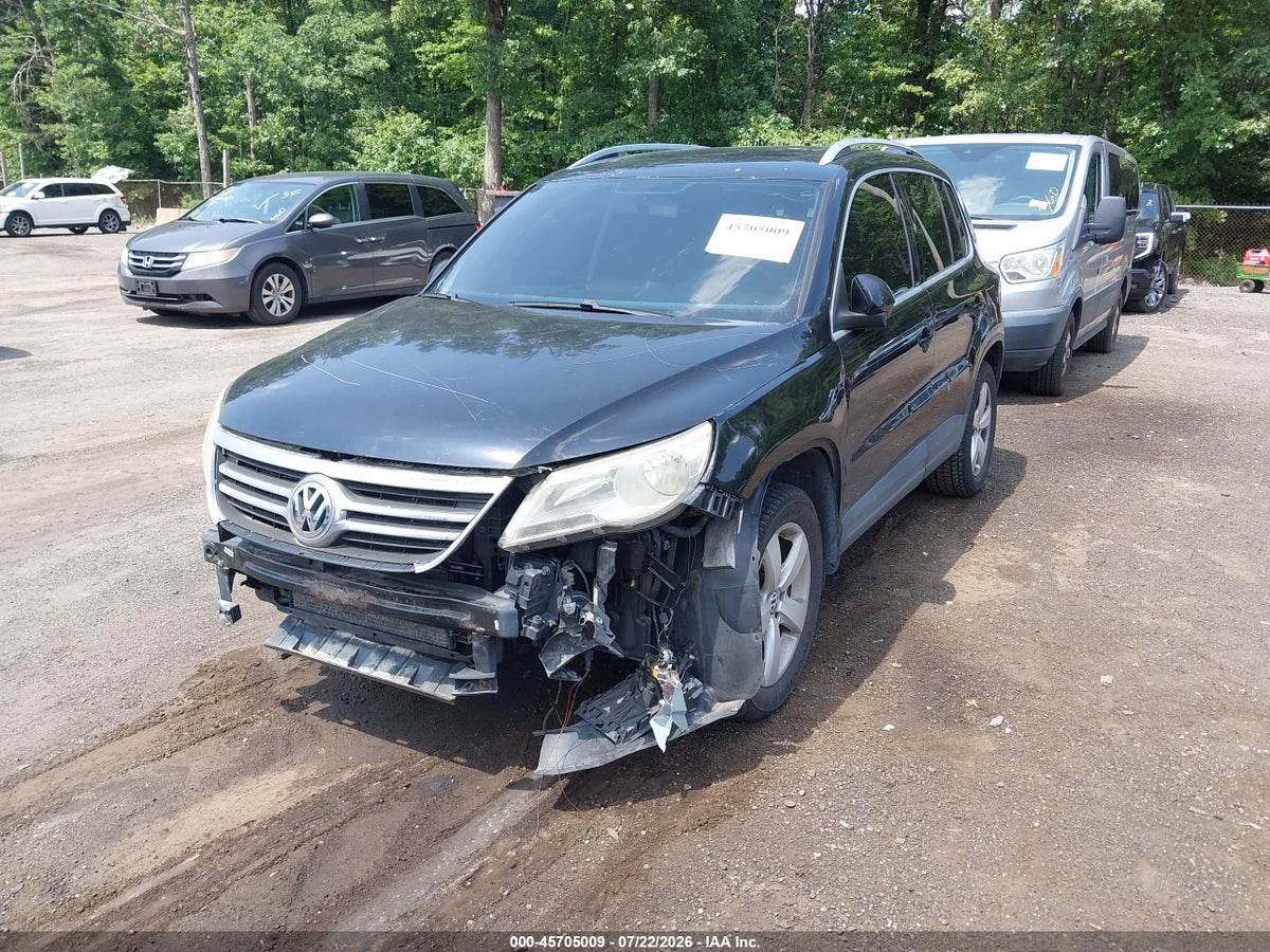 2010 VOLKSWAGEN TIGUAN WOLFSBURG EDITION — снимка 2