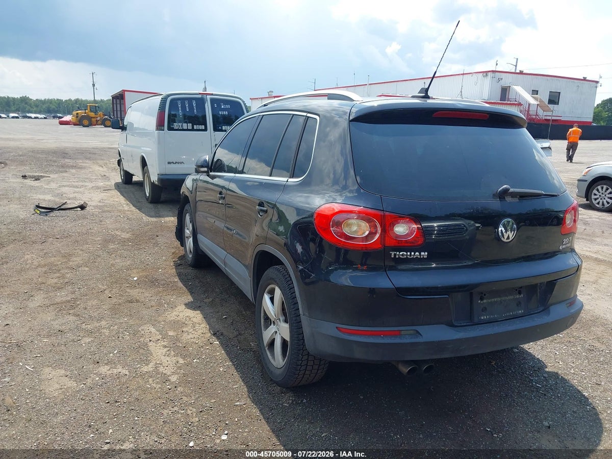 2010 VOLKSWAGEN TIGUAN WOLFSBURG EDITION — снимка 3