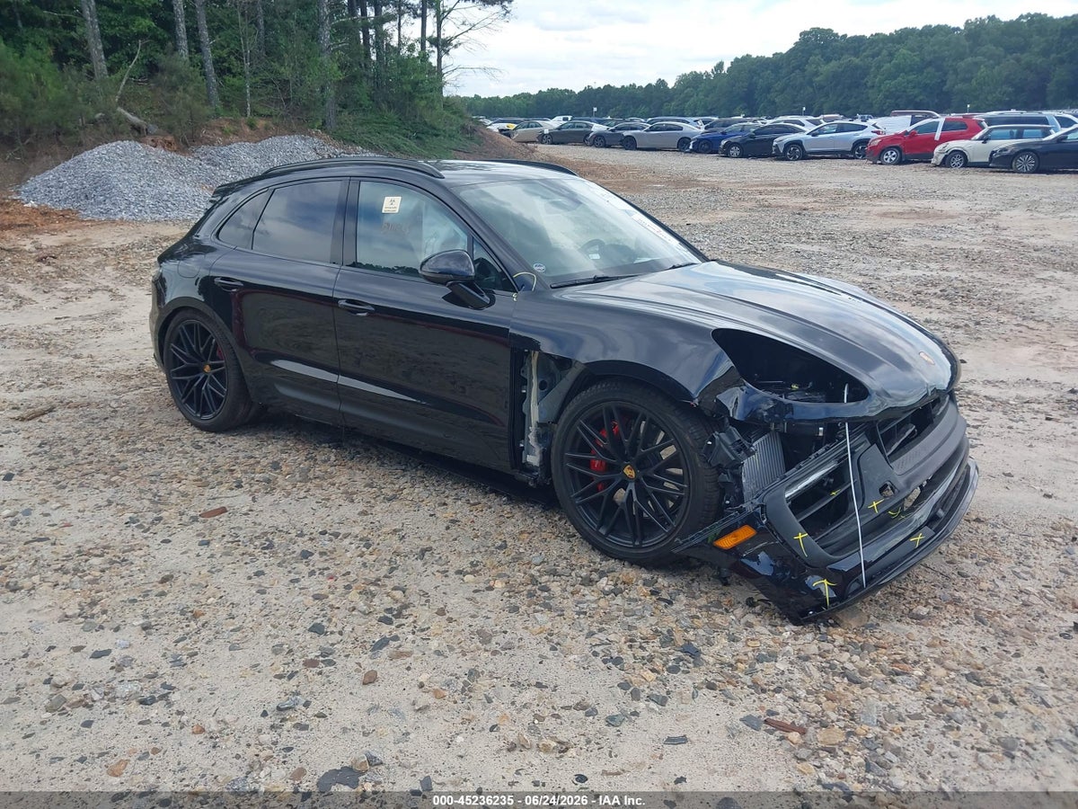 2026 PORSCHE MACAN GTS