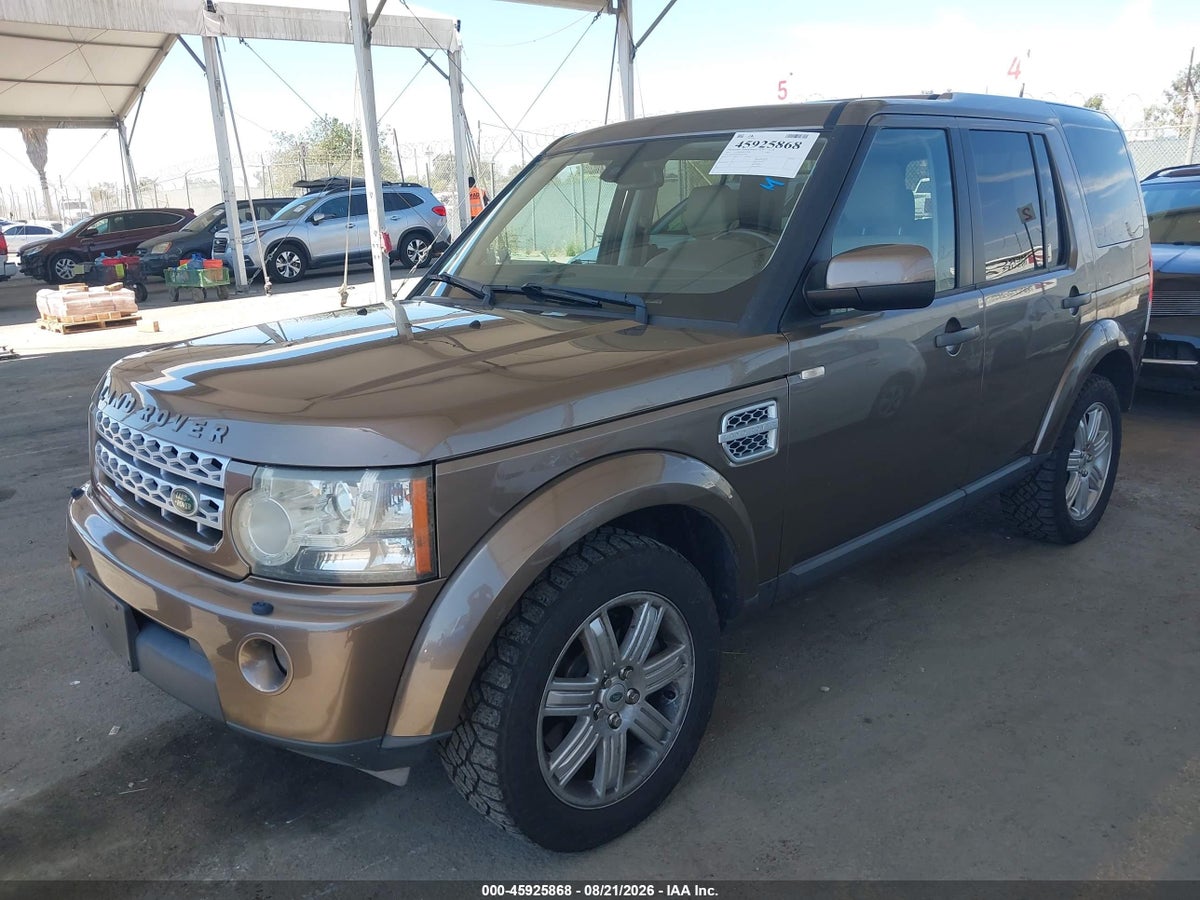 2011 LAND ROVER LR4 — photo 2