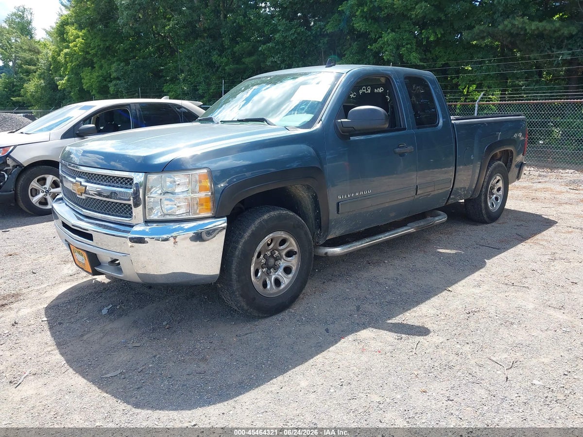 2013 CHEVROLET SILVERADO 1500 LS — снимка 2