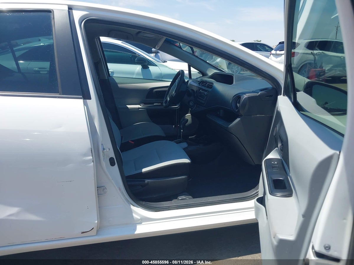 2013 TOYOTA PRIUS C ONE — снимка 5