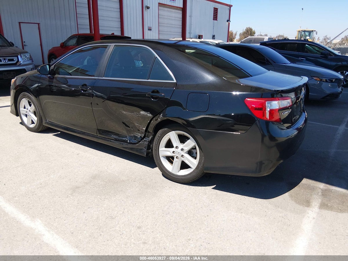 2013 TOYOTA CAMRY SE — снимка 3