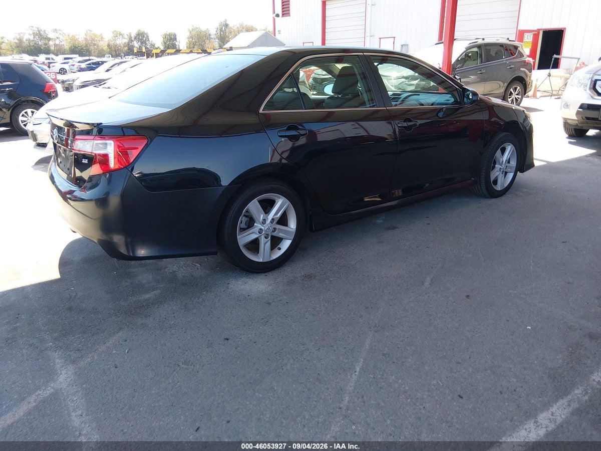 2013 TOYOTA CAMRY SE — снимка 4