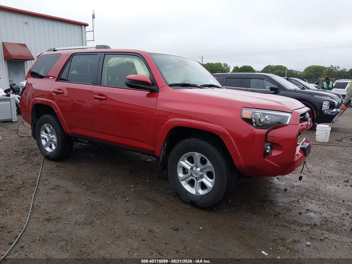 2024 TOYOTA 4RUNNER SR5
