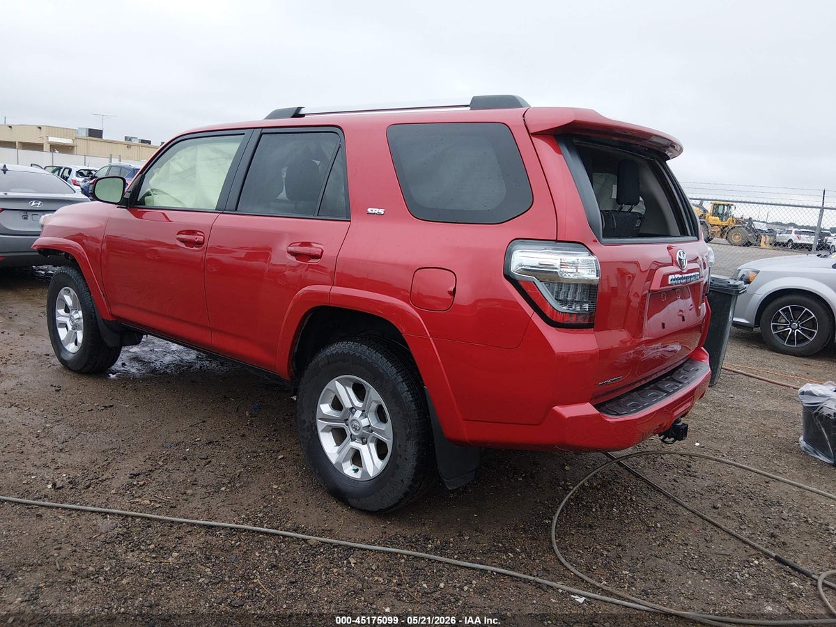 2024 TOYOTA 4RUNNER SR5 — снимка 3