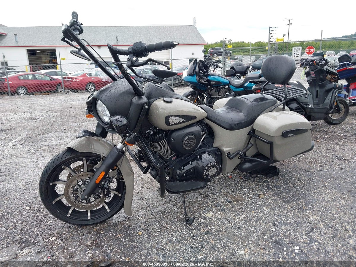 2023 INDIAN MOTORCYCLE CO. SPRINGFIELD DARK HORSE — photo 2