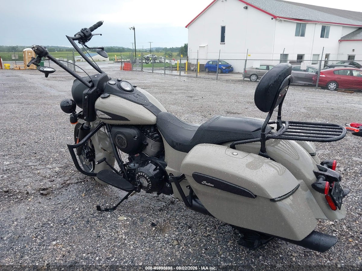 2023 INDIAN MOTORCYCLE CO. SPRINGFIELD DARK HORSE — photo 3