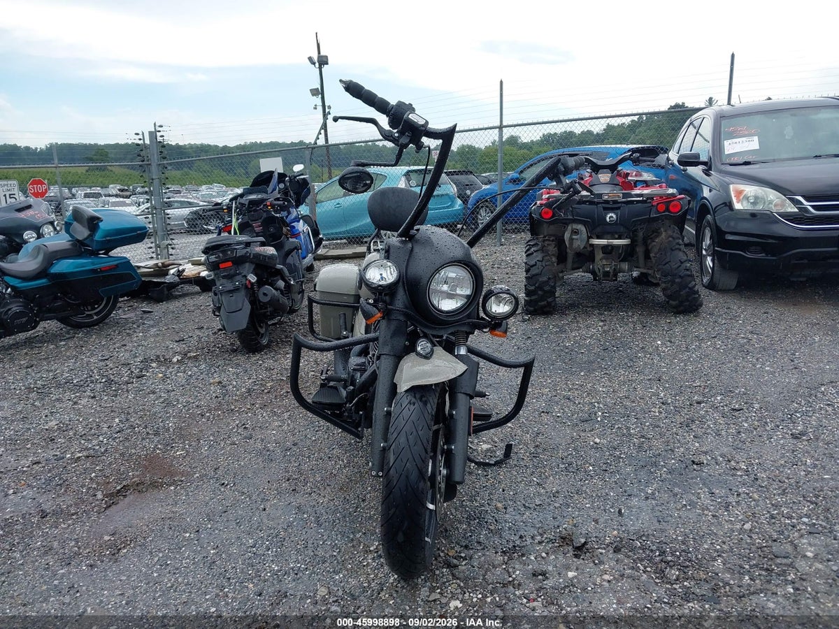 2023 INDIAN MOTORCYCLE CO. SPRINGFIELD DARK HORSE — photo 5