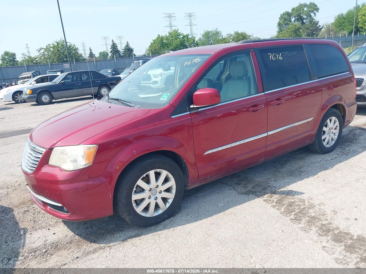 2013 CHRYSLER TOWN & COUNTRY TOURING — снимка 2