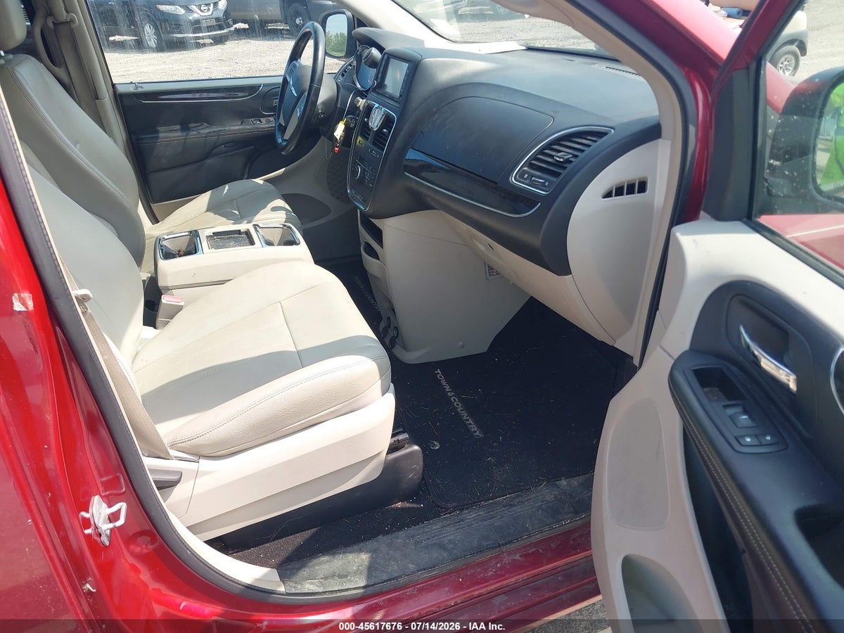 2013 CHRYSLER TOWN & COUNTRY TOURING — снимка 5