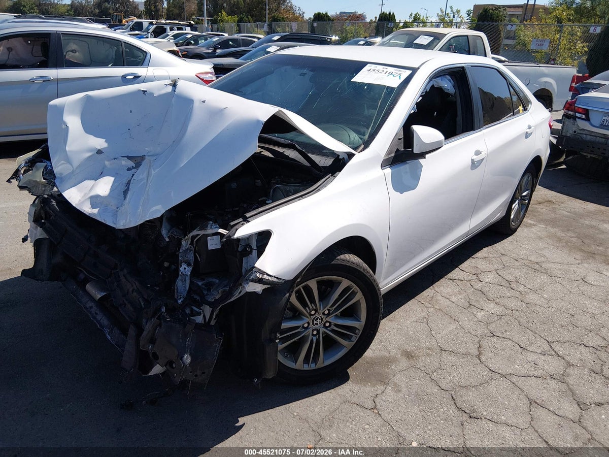 2016 TOYOTA CAMRY SE — снимка 2