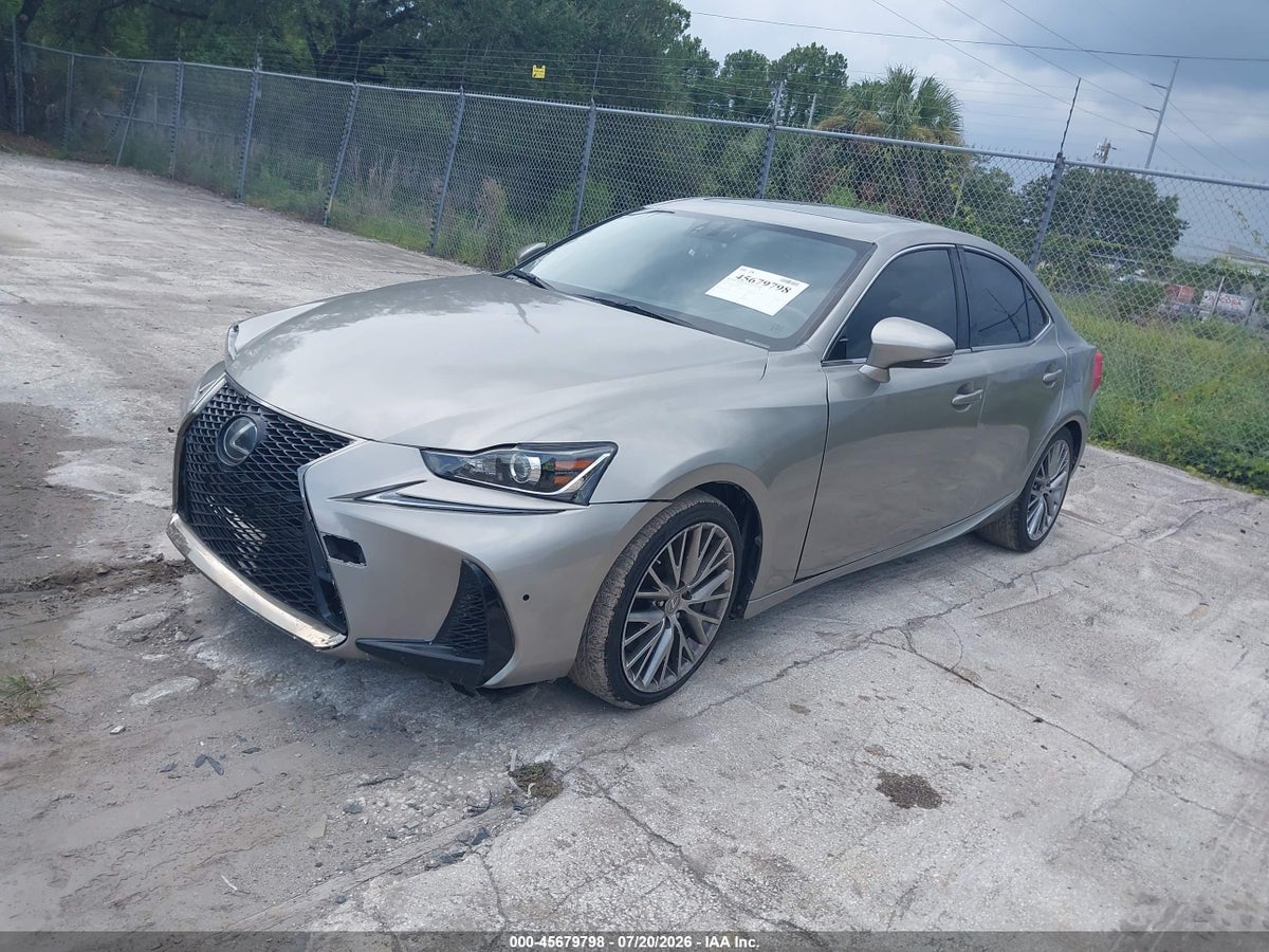 2017 LEXUS IS 200T — снимка 2
