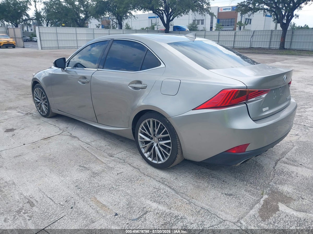 2017 LEXUS IS 200T — снимка 3