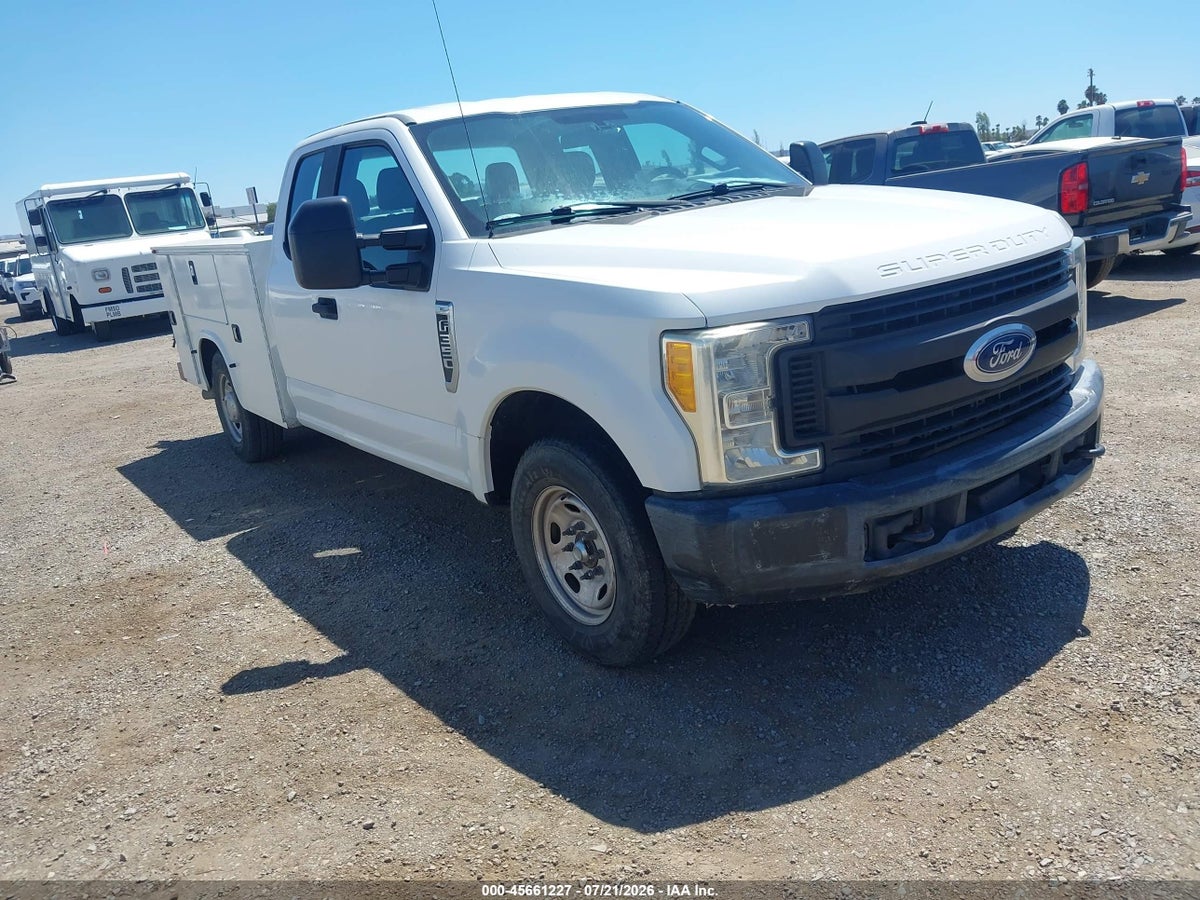2017 FORD F-350 XL