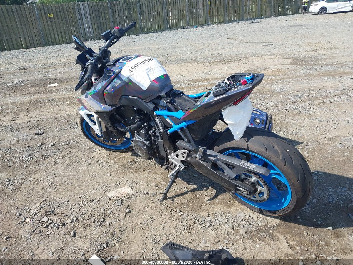 2023 SUZUKI GSX800 R — снимка 3
