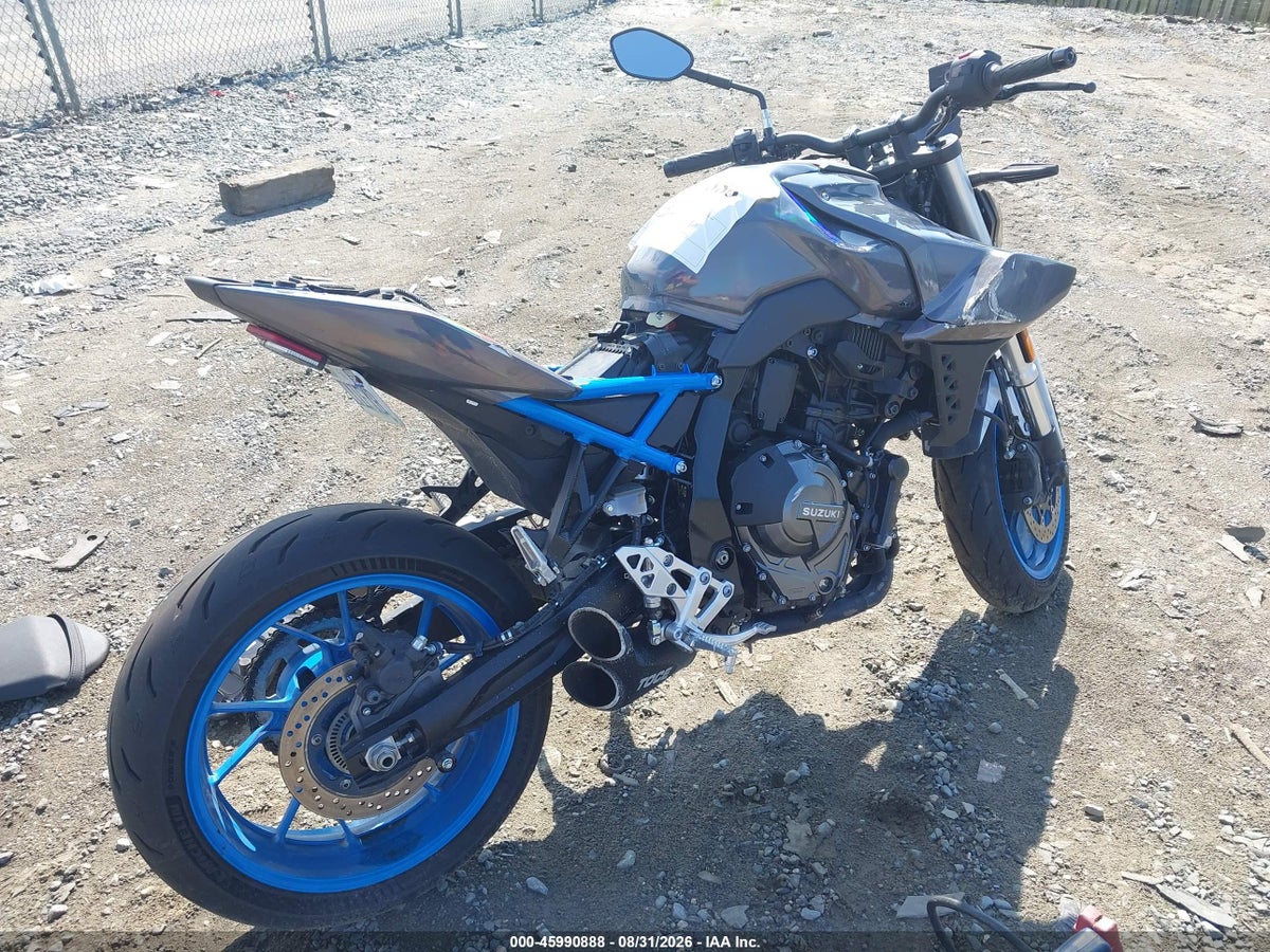 2023 SUZUKI GSX800 R — снимка 4