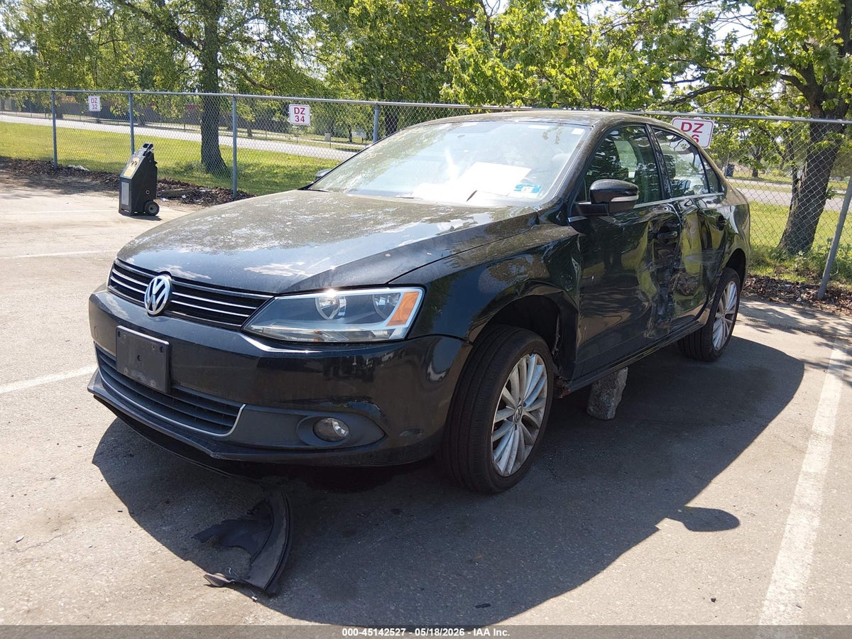 2013 VOLKSWAGEN JETTA 2.5L SEL — снимка 2