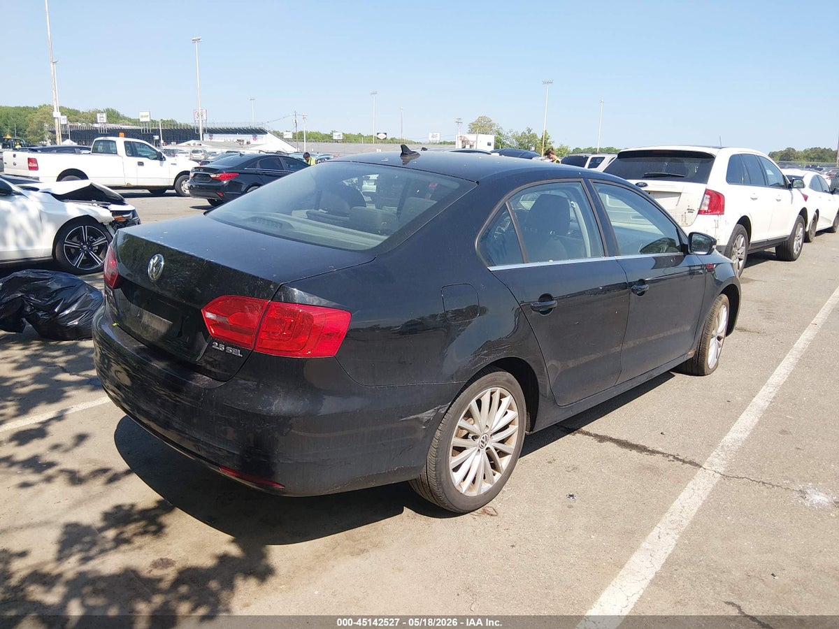 2013 VOLKSWAGEN JETTA 2.5L SEL — снимка 4