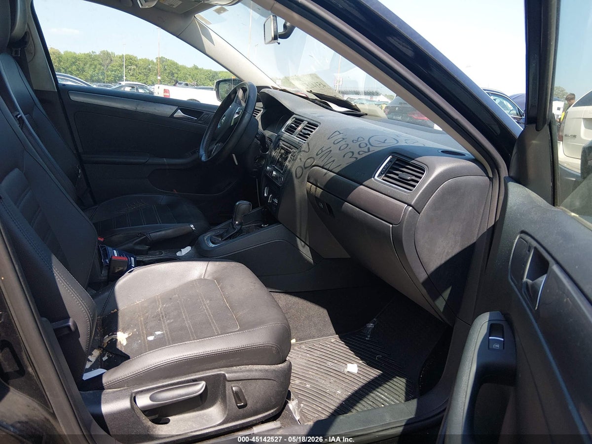 2013 VOLKSWAGEN JETTA 2.5L SEL — снимка 5