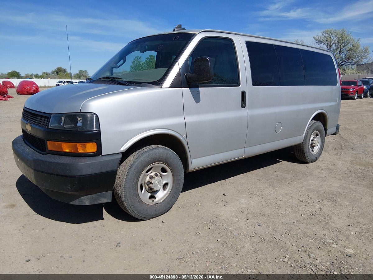 2019 CHEVROLET EXPRESS 2500 LS — снимка 2
