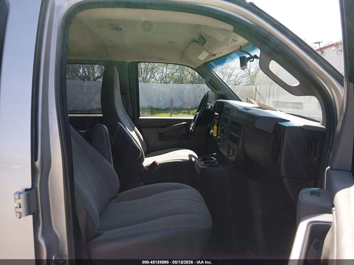 2019 CHEVROLET EXPRESS 2500 LS — снимка 5