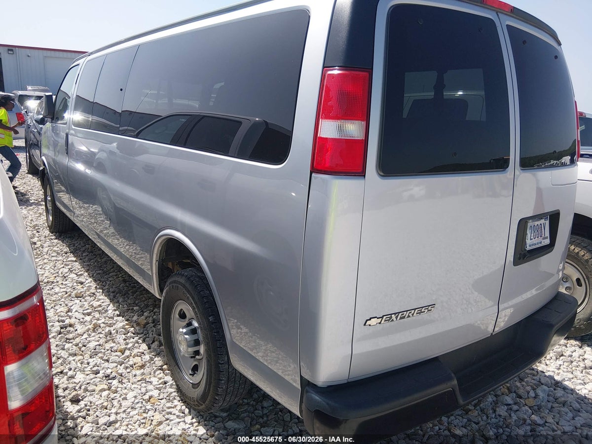 2022 CHEVROLET EXPRESS PASSENGER RWD 3500 EXTENDED WHEELBASE LS — снимка 3