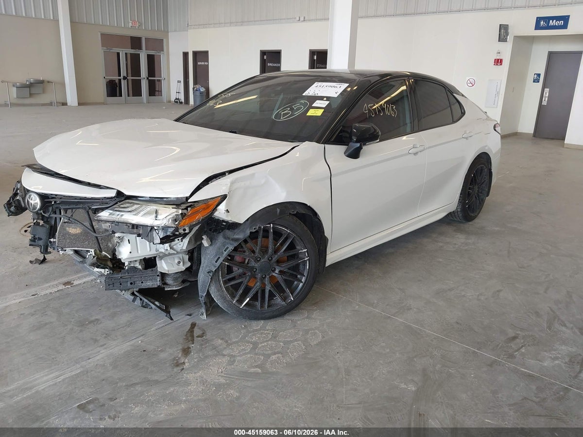 2019 TOYOTA CAMRY XSE — снимка 2