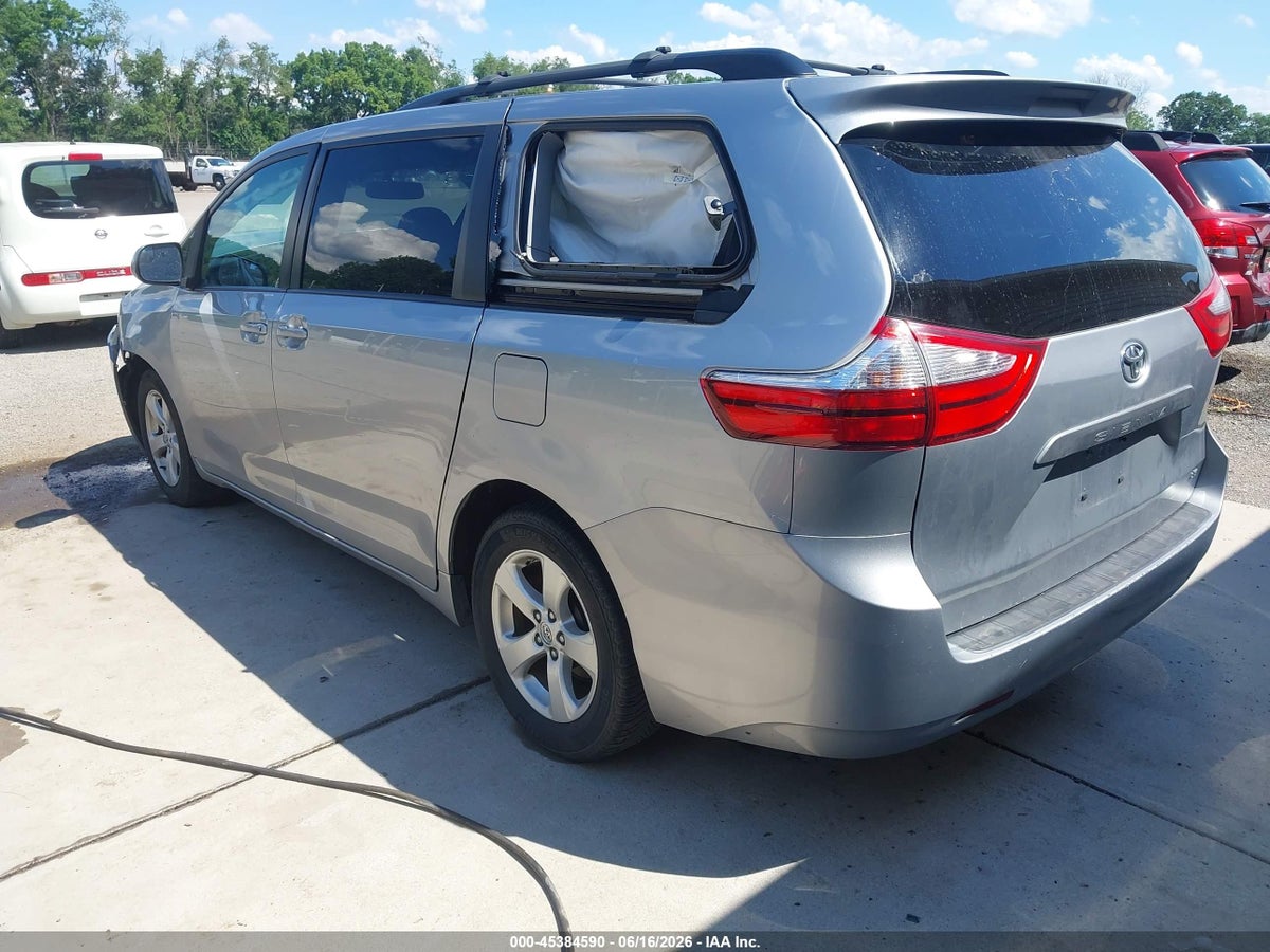 2017 TOYOTA SIENNA LE 8 PASSENGER — снимка 3