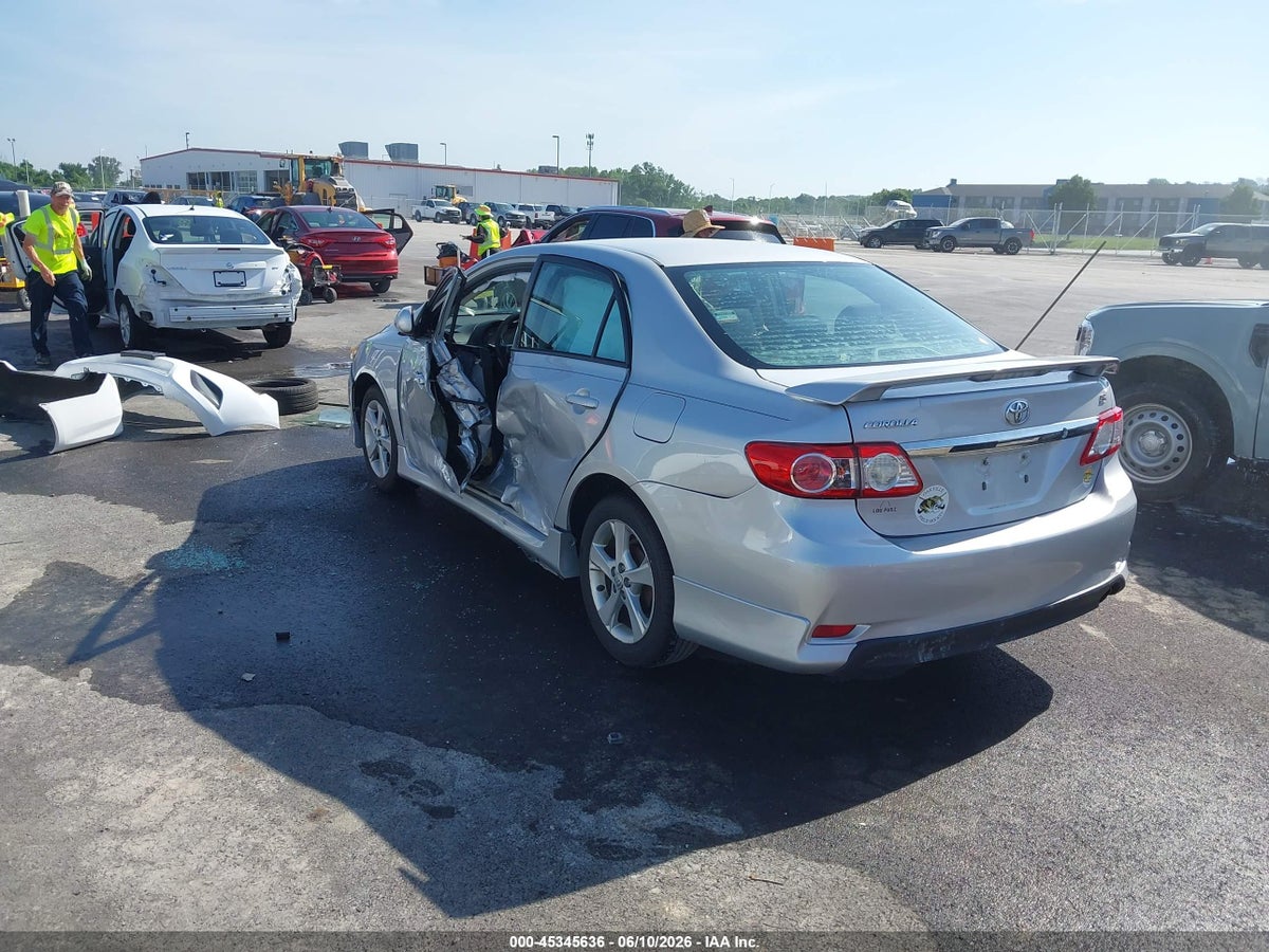 2013 TOYOTA COROLLA S — снимка 3