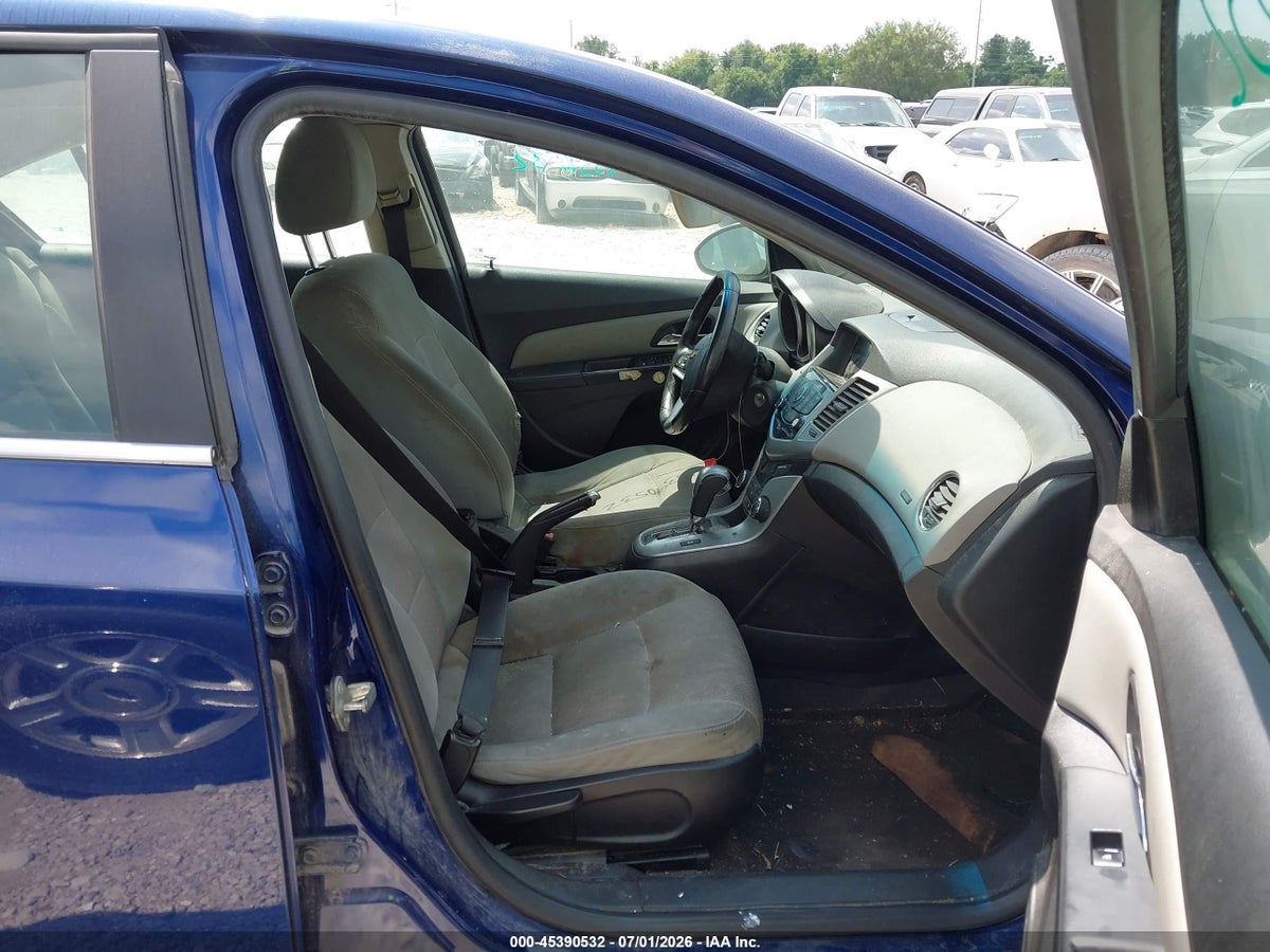 2013 CHEVROLET CRUZE 1LT AUTO — снимка 5