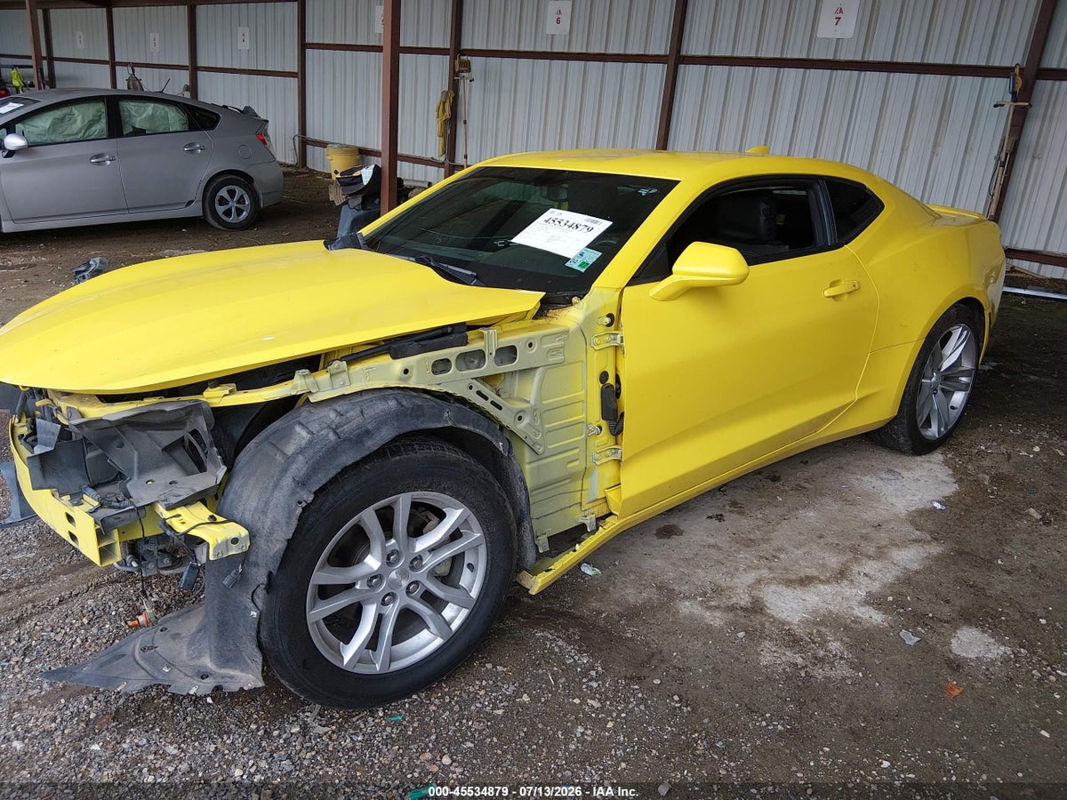 2017 CHEVROLET CAMARO 1LT — снимка 2