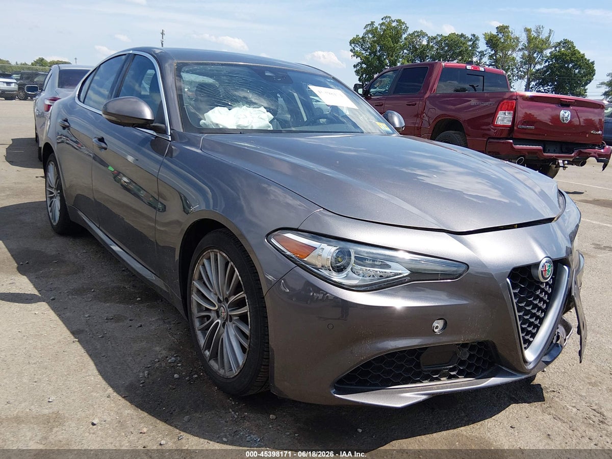2017 ALFA ROMEO GIULIA TI AWD