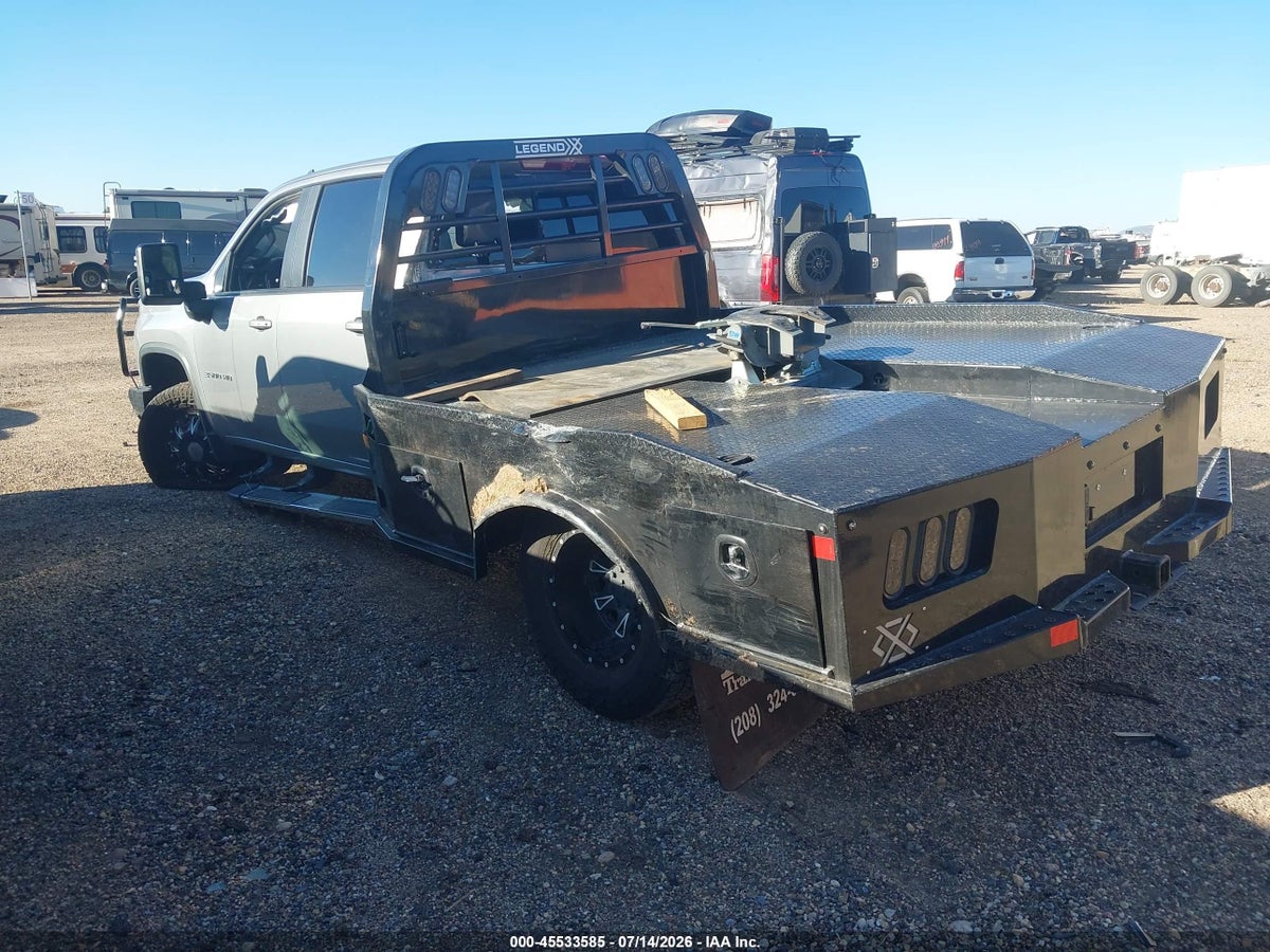 2025 CHEVROLET SILVERADO 3500HD 4WD LONG BED LT — снимка 3