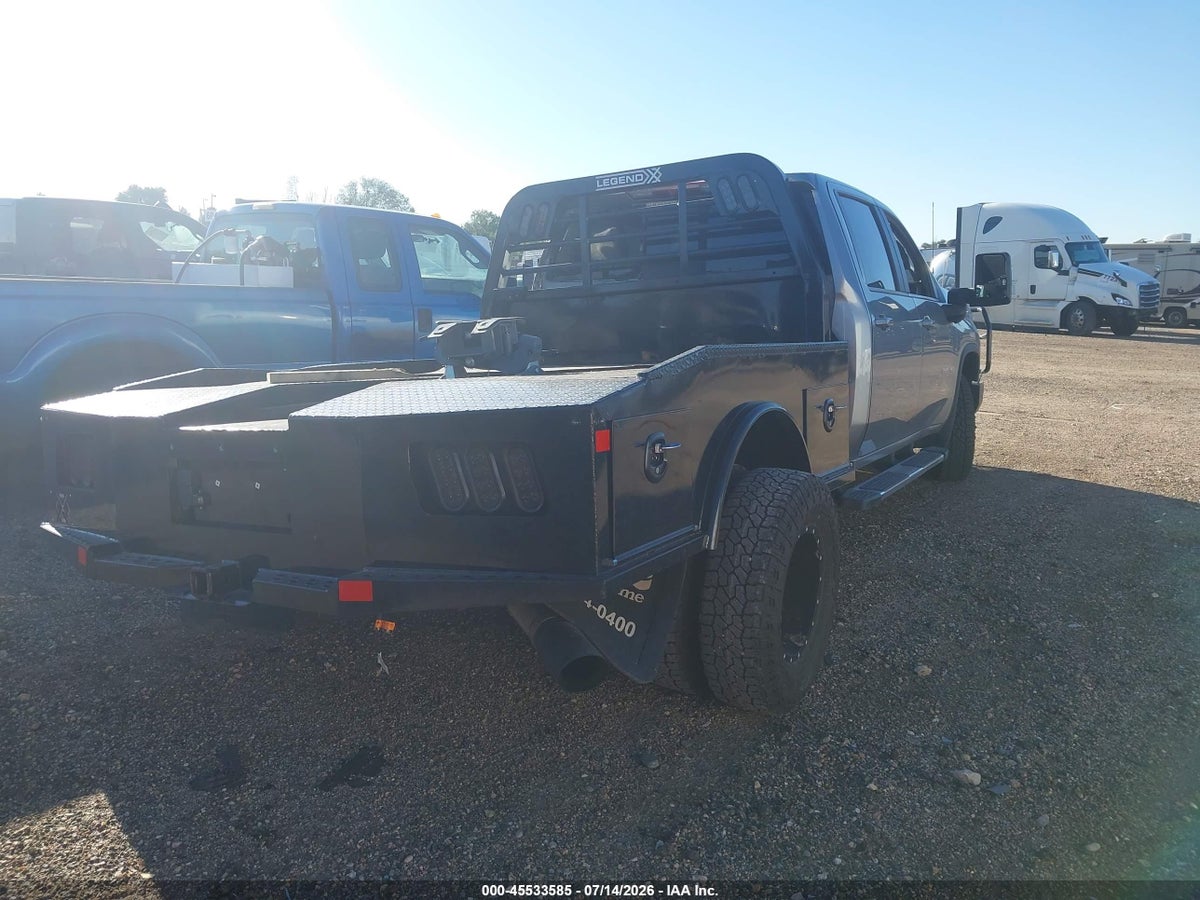 2025 CHEVROLET SILVERADO 3500HD 4WD LONG BED LT — снимка 4