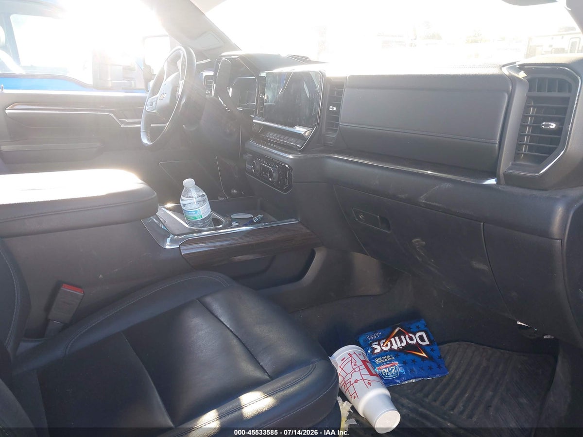 2025 CHEVROLET SILVERADO 3500HD 4WD LONG BED LT — снимка 5