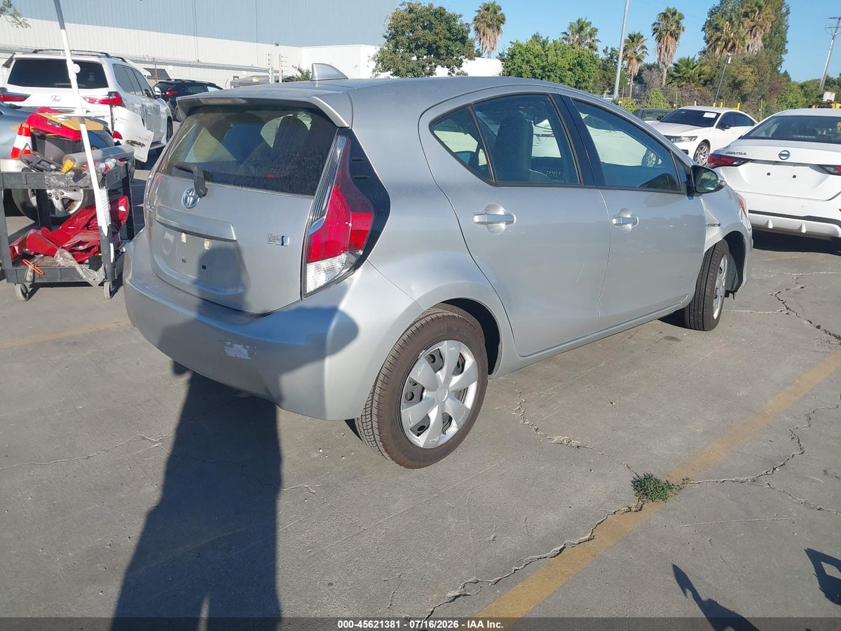 2015 TOYOTA PRIUS C ONE — снимка 4