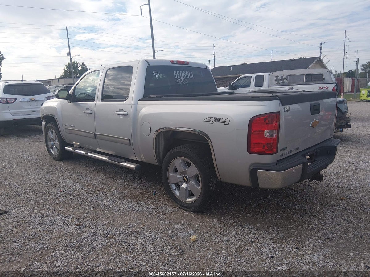 2010 CHEVROLET SILVERADO 1500 LTZ — снимка 3