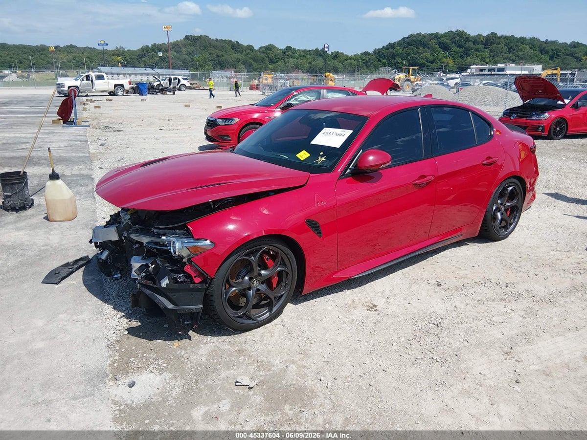 2018 ALFA ROMEO GIULIA QUADRIFOGLIO RWD — снимка 2